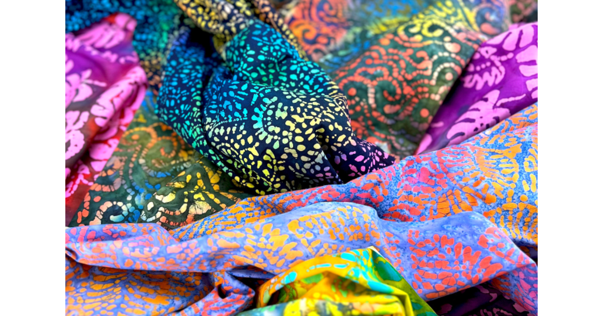 EVCR - EVOLUTION & CREATION  🖤Unveiling the Chic Batik Tie Dye