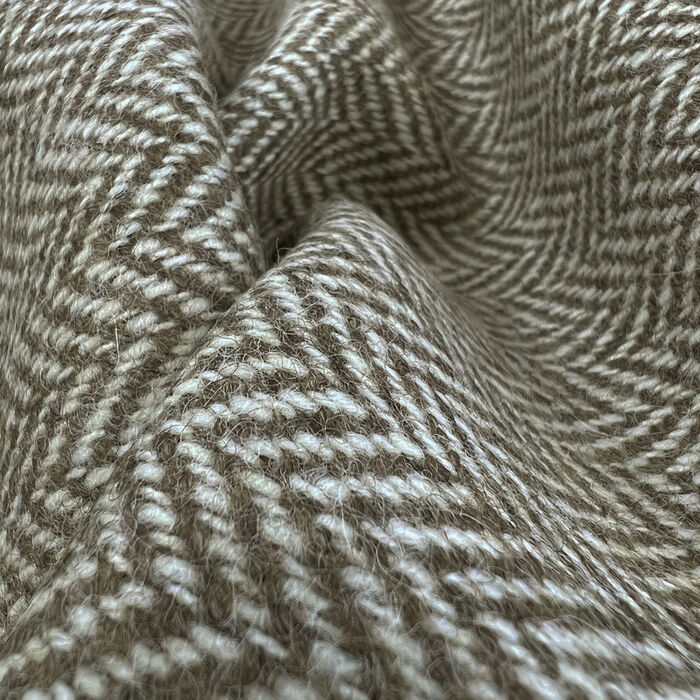 Great British Brown Yorkshire Wool Tweed Herringbone Suiting Fabric CU