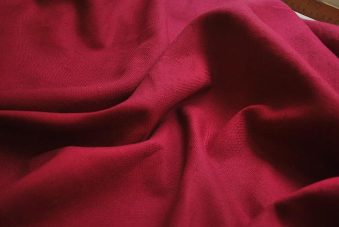 Irish Linen Deep Red - CU