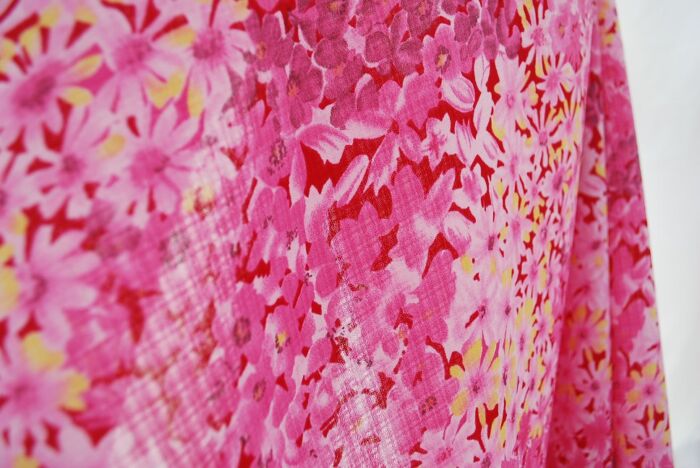 Strawb poly dress fabric pink c